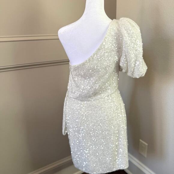 NWT Sachin & Babi Dova Puffed One-Shoulder Sequin Bow Wrap Mini Dress Sz 8 - Picture 6 of 10